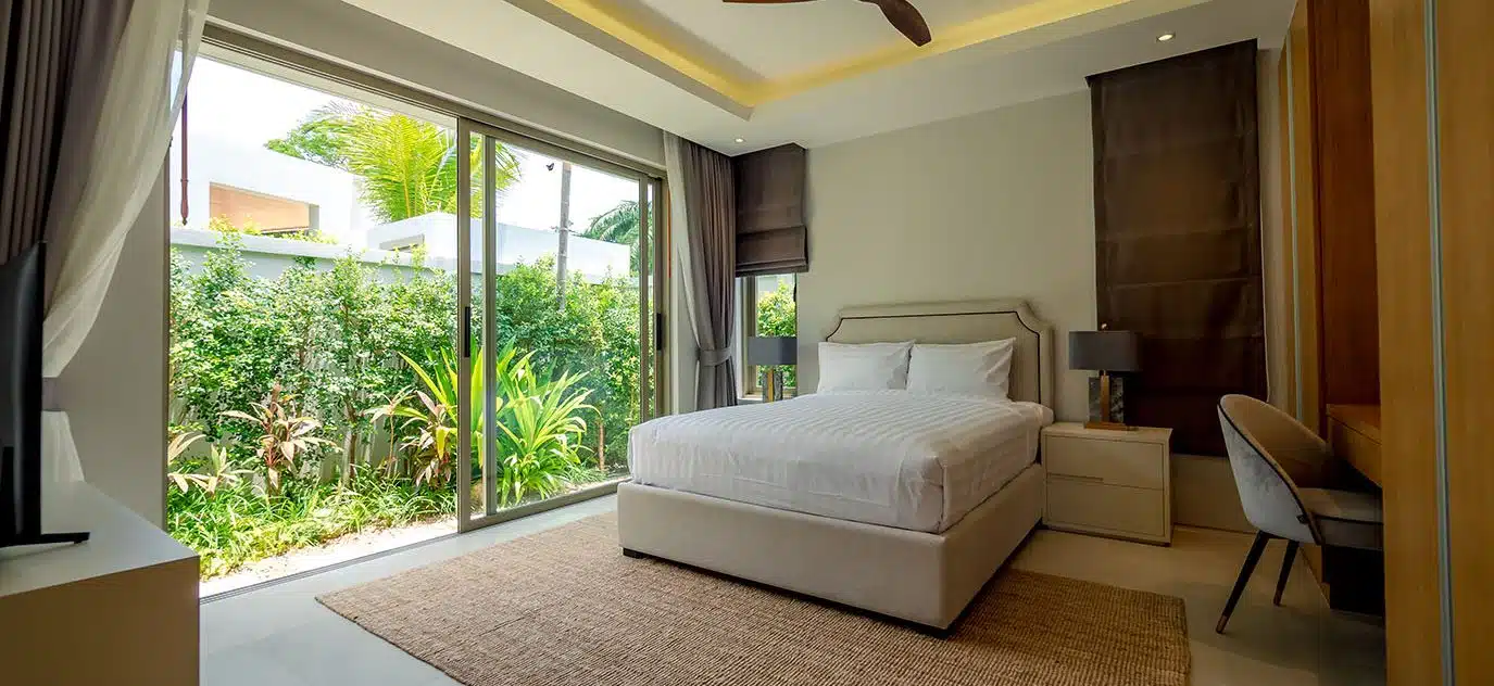 Balinese lakeside pool villa II - Real Estate Agency, Phuket