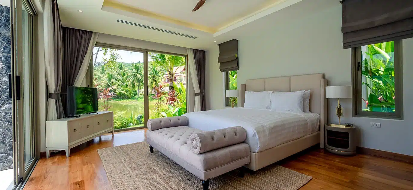 Balinese lakeside pool villa II - Real Estate Agency, Phuket
