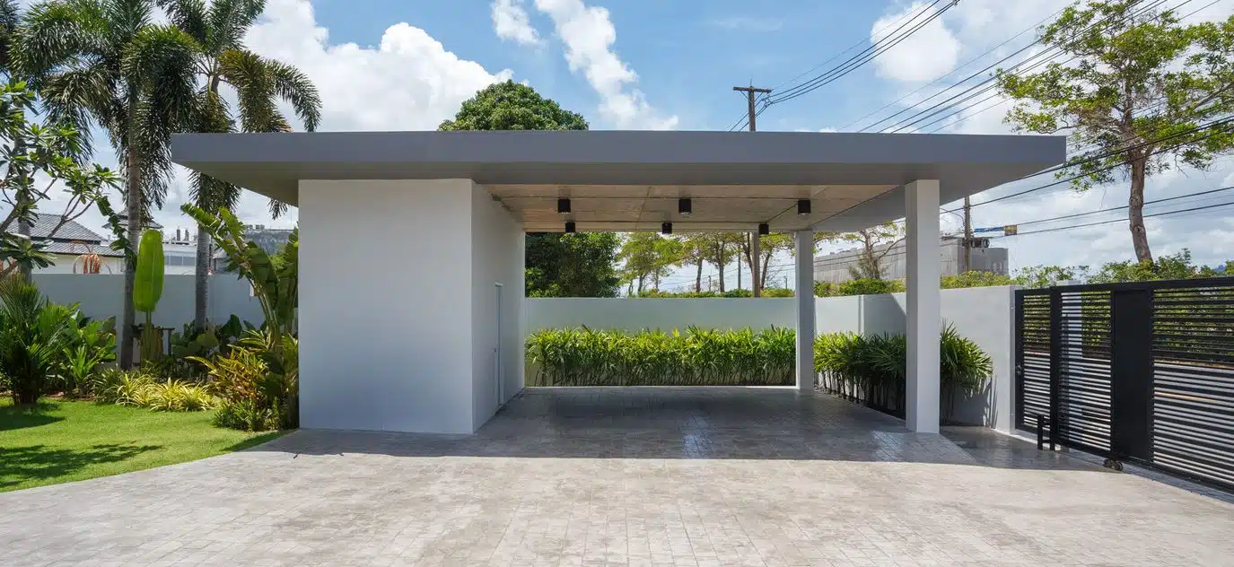 Luxurious Modern 5-Bedroom Pool Villa in Laguna