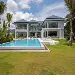 Luxurious Modern 5-Bedroom Pool Villa in Laguna
